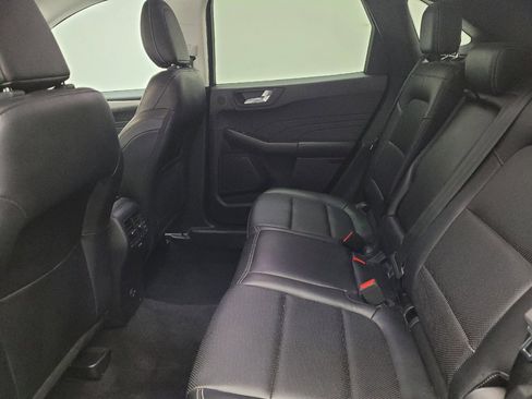 Used 2021 Ford Escape SEL w/ Technology Package AWD/4WD image 18