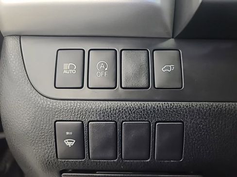 Used 2019 Toyota Highlander XLE image 27