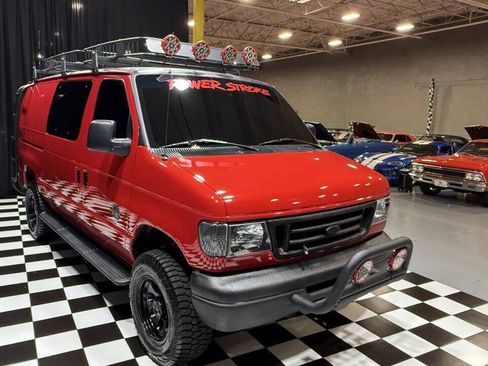 Used 2006 Ford E-350 and Econoline 350 Super Duty image 13