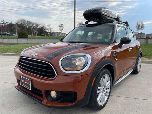 Used 2018 MINI Cooper Countryman image 1