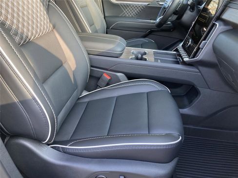 New 2026 GMC Acadia Denali w/ Super Cruise Package image 23