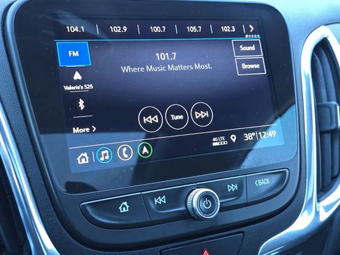 Used 2019 Chevrolet Equinox LT image 18