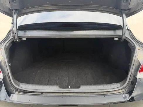 Used 2021 Hyundai Elantra SEL w/ Convenience + Premium Package FWD image 19