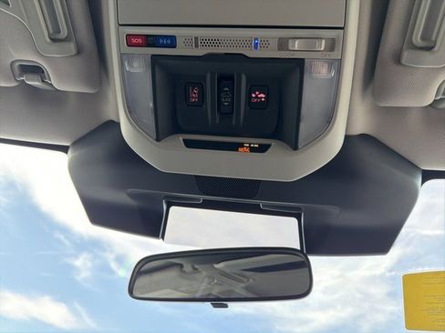 Used 2023 Subaru Forester Touring image 54