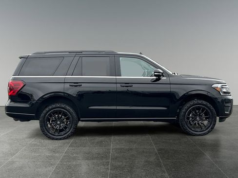 Used 2024 Ford Expedition Limited AWD/4WD image 11