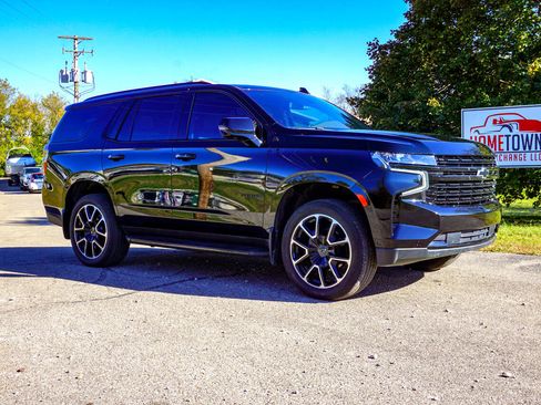 Used 2022 Chevrolet Tahoe RST w/ Luxury Package image 2
