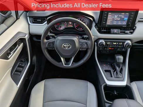 Used 2022 Toyota RAV4 XLE Premium FWD image 17