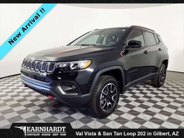 Certified 2025 Jeep Compass Trailhawk w/ Trailhawk Convenience Group AWD/4WD image 1
