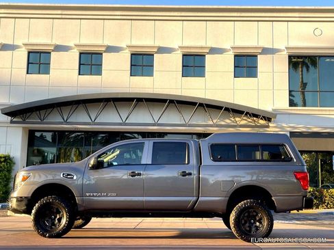 Used 2017 Nissan Titan S image 3