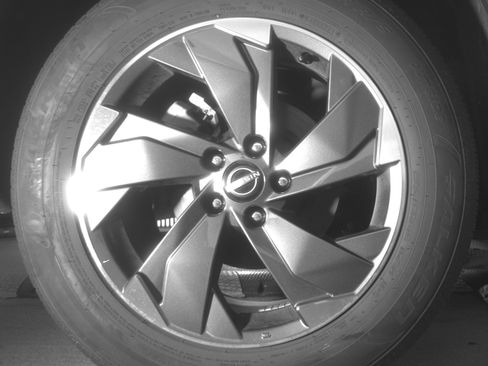 Used 2025 Nissan Rogue SV image 15