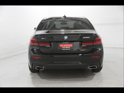 Used 2023 BMW 530i xDrive w/ Premium Package AWD/4WD image 21
