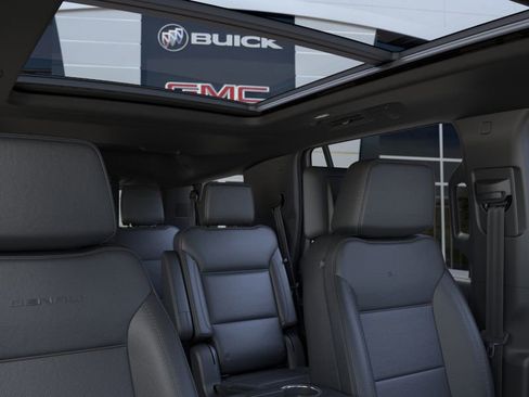 New 2026 GMC Yukon Denali w/ Denali Reserve Package AWD/4WD image 38