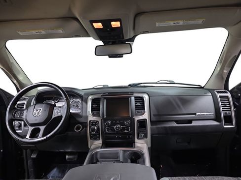 Used 2017 RAM 1500 Big Horn AWD/4WD image 9