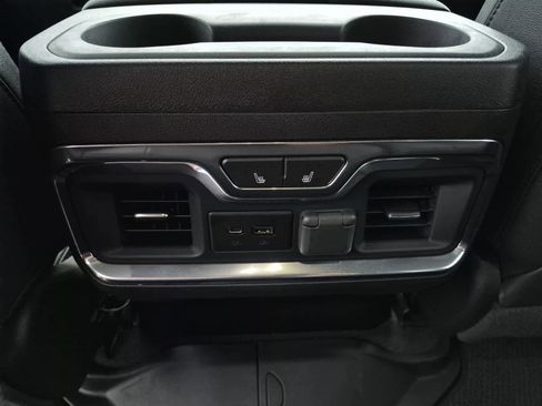 Used 2022 GMC Sierra 2500 AT4 w/ AT4 Preferred Package image 14