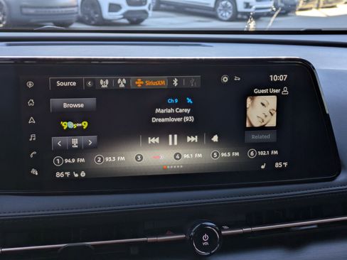 Used 2023 Nissan Ariya AWD image 22