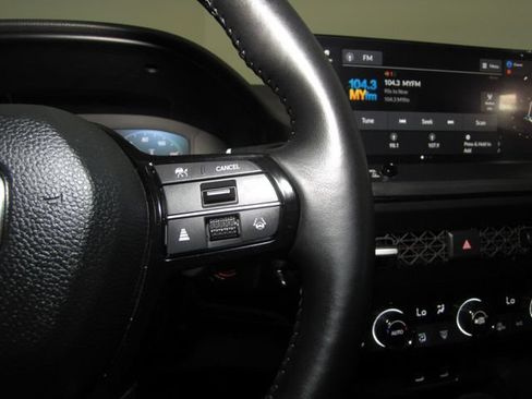 Used 2025 Honda Accord Touring image 6