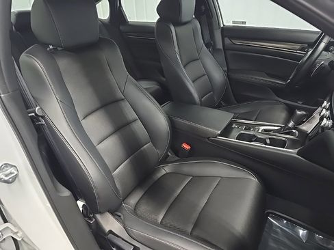 Used 2022 Honda Accord Sport image 14