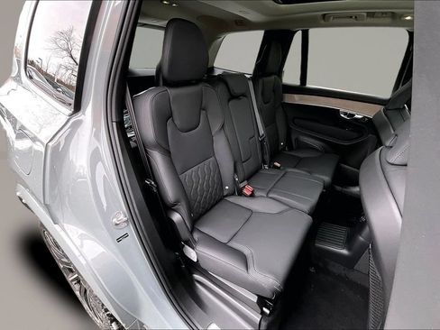 New 2026 Volvo XC90 T8 Plus w/ Protection Package Premier AWD/4WD image 10