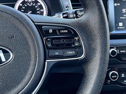 Used 2019 Kia Niro LX FWD image 24