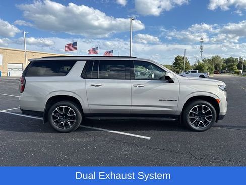 Used 2022 Chevrolet Suburban RST w/ Sport Performance Package image 8