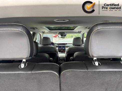 Certified 2023 Jeep Grand Cherokee L Limited w/ Black Appearance Package AWD/4WD image 21