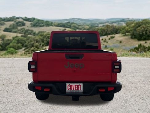 Used 2021 Jeep Gladiator Mojave AWD/4WD image 9