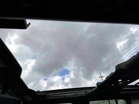 Used 2023 Jeep Wrangler Unlimited Sahara w/ Cold Weather Group image 10