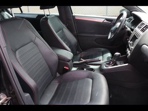 Used 2014 Volkswagen Jetta GLI Autobahn FWD image 8