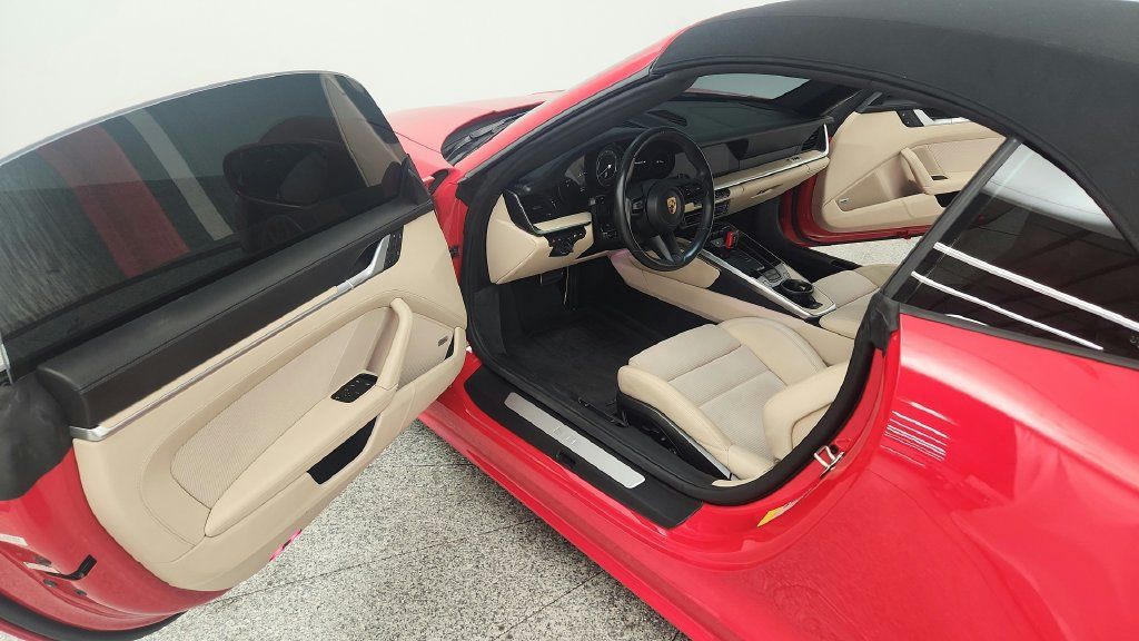 Used 2022 Porsche 911 Carrera S RWD image 17