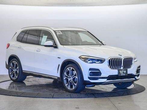 Used 2023 BMW X5 xDrive45e w/ Climate Comfort Package image 5