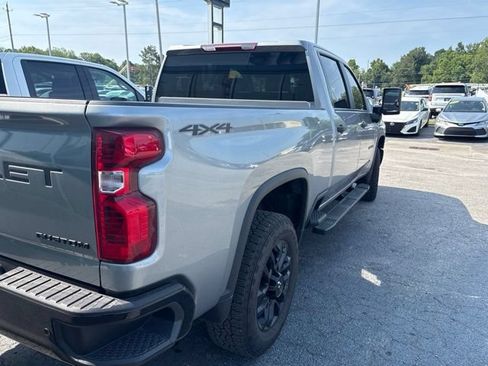 Used 2025 Chevrolet Silverado 2500 Custom w/ Custom Value Package AWD/4WD image 5