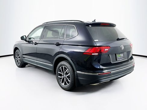 Used 2020 Volkswagen Tiguan SE w/ Panoramic Sunroof Package image 5