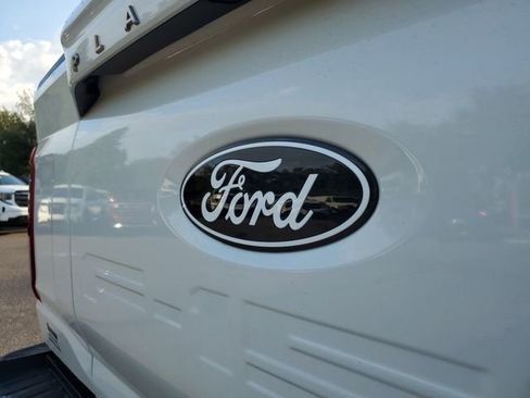 Used 2025 Ford F150 Platinum AWD/4WD image 6