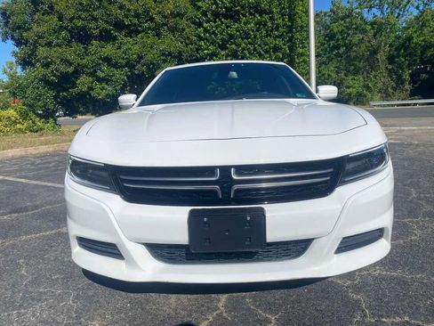 Used 2015 Dodge Charger SE w/ Popular Equipment Group RWD image 3