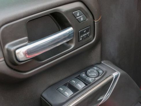 Used 2021 GMC Sierra 1500 AT4 w/ AT4 Premium Package AWD/4WD image 16
