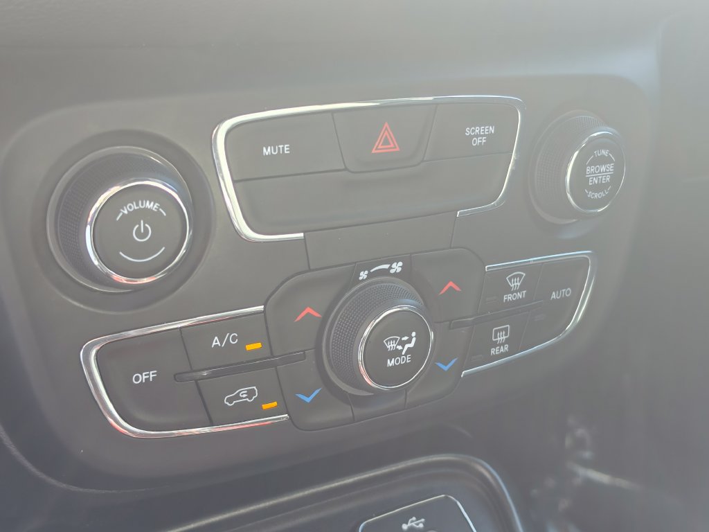 Used 2019 Jeep Compass Trailhawk w/ Leather Interior Group AWD/4WD image 22