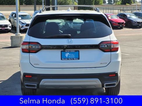 Used 2023 Honda Pilot Elite image 6