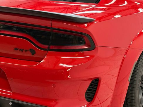 Used 2021 Dodge Charger SRT Hellcat w/ Carbon/Suede Interior Package RWD image 10