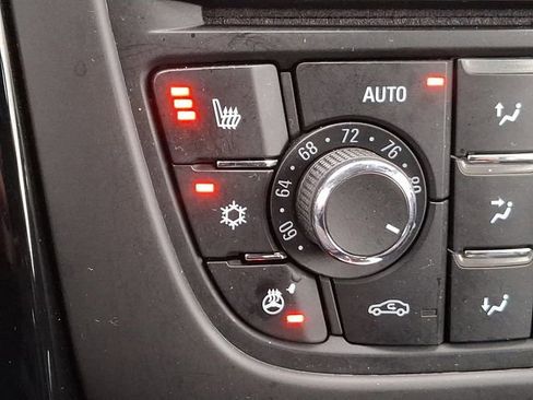 Used 2017 Buick Cascada Premium image 28