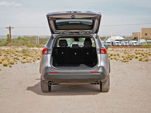 Used 2024 Toyota RAV4 XLE image 12