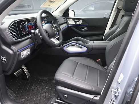 Used 2026 Mercedes-Benz GLS 450 4MATIC image 17