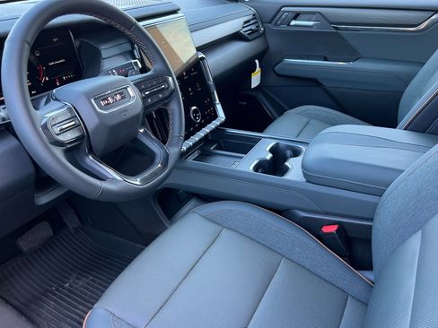 New 2026 GMC Acadia AT4 image 11