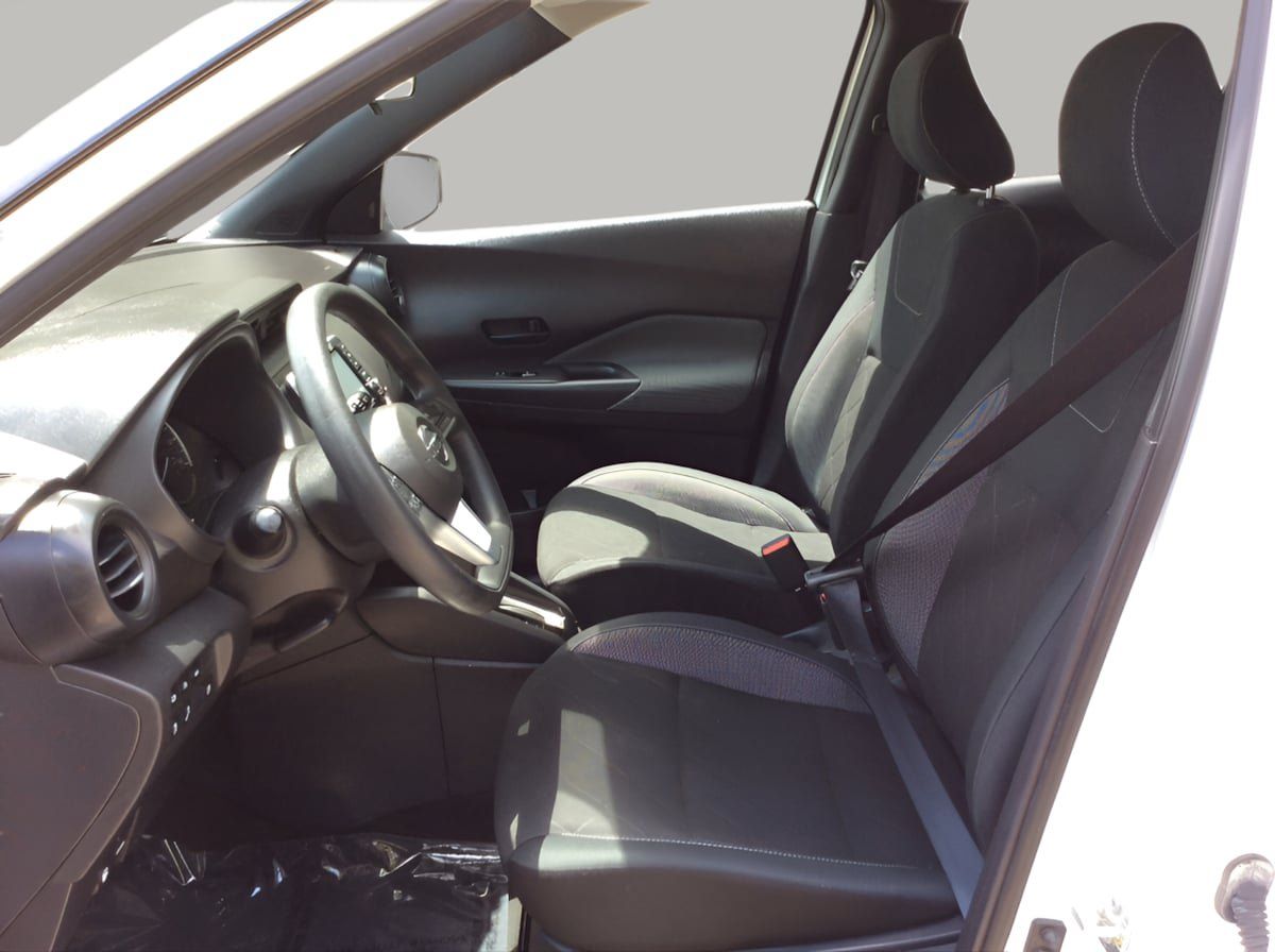 Used 2020 Nissan Kicks S FWD image 16