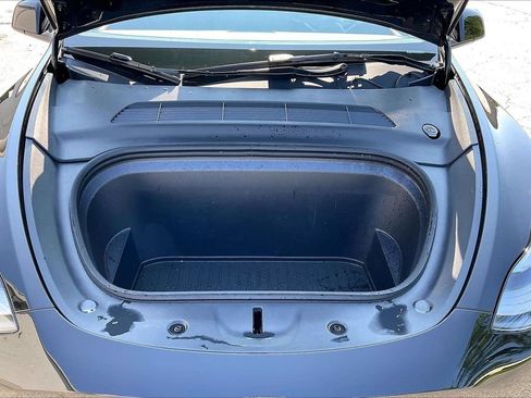 Used 2025 Tesla Model Y Performance AWD/4WD image 39