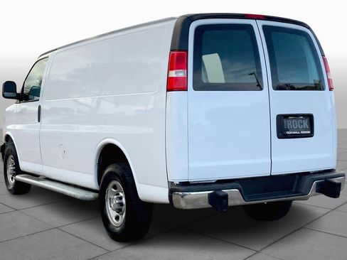 Used 2021 Chevrolet Express 2500 w/ Driver Convenience Package image 9