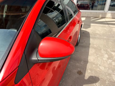 Used 2016 Chevrolet Cruze LT FWD image 7