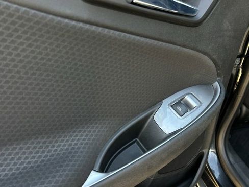 Used 2017 Chevrolet Malibu LS FWD image 19