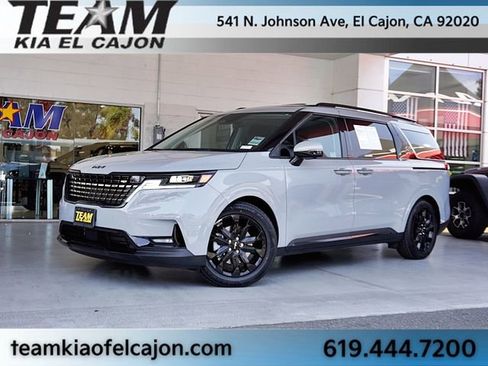 Used 2024 Kia Carnival SX Prestige FWD image 2