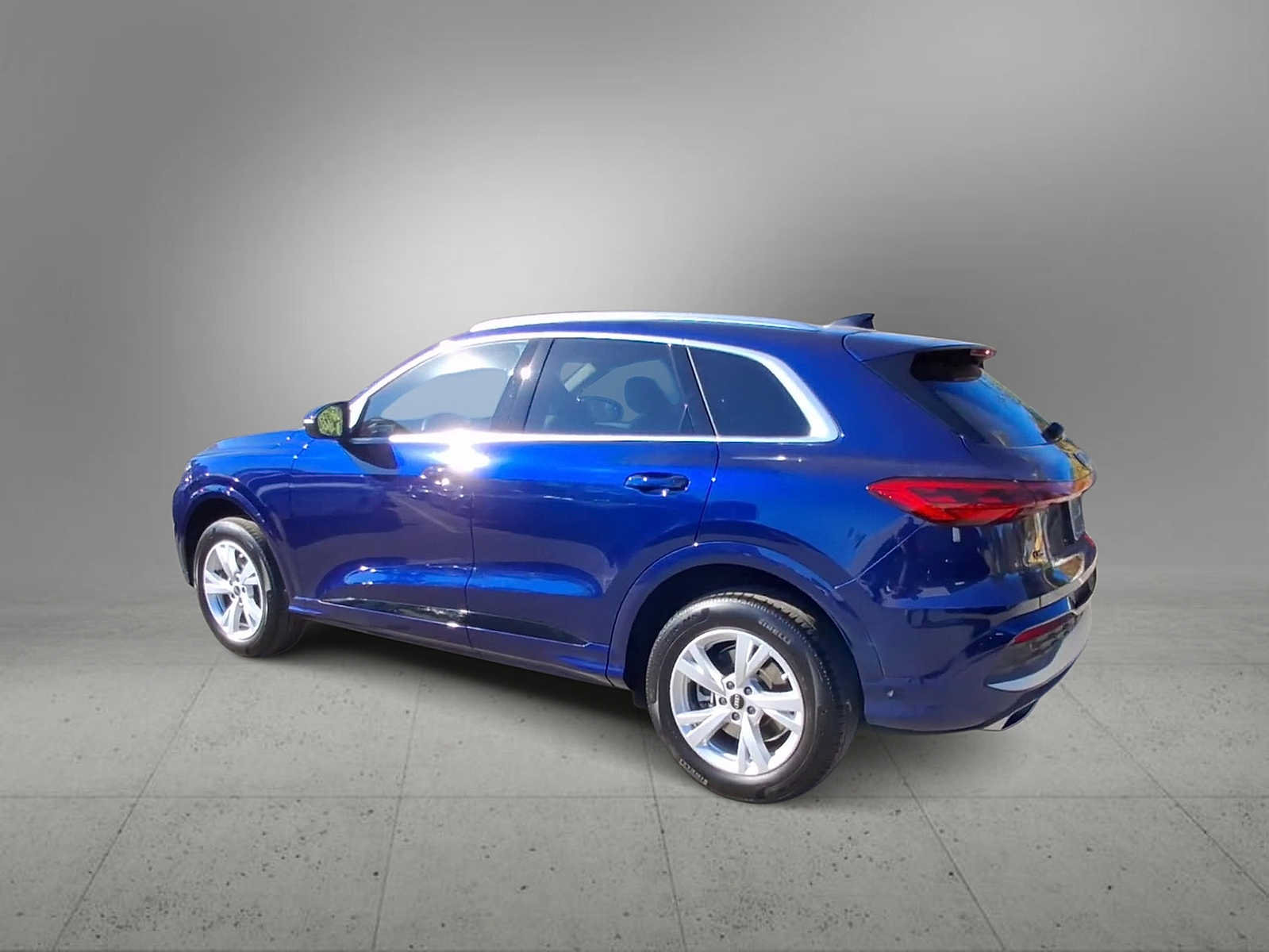 Used 2025 Audi Q5 Premium AWD/4WD image 6