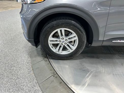 Certified 2024 Ford Explorer XLT w/ Equipment Group 202A AWD/4WD image 34